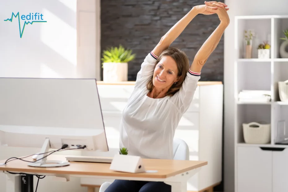 Une femme qui s'etire | MEDIFIT